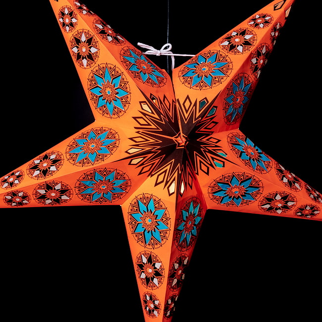 星型ランプシェード〔インドクオリティ〕 - ビビッドオレンジ 5 - 別の角度からの写真です