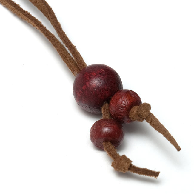 ピースマークのカラフルネックレス 4 - アップにしてみました。