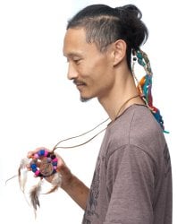 ピースマークのカラフルネックレスの商品写真