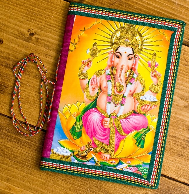 〈18cm×13cm〉インドの神様柄メモ帳　ガネーシャの写真メモ帳,神様 メモ帳,インド メモ帳,ガネーシャ