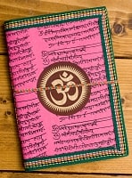 〈18cm×12cm〉インドの神様柄紙メモ帳 - オーンの商品写真