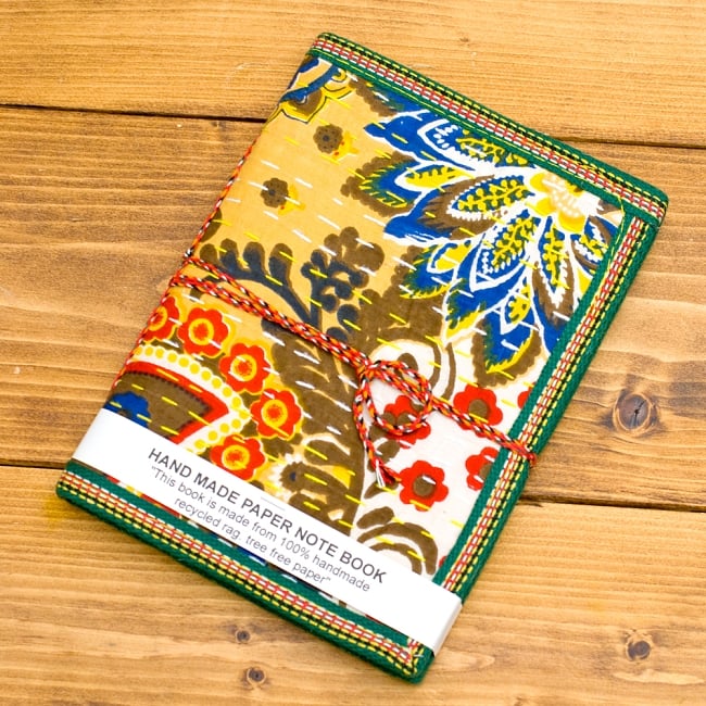 カンタ刺繍の手造りノート（アソート）　たて20.5cmx横15cm 8 - ベージュ系