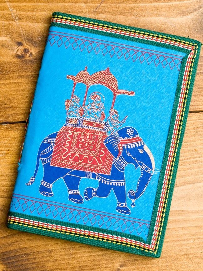 〈18cm×12cm〉インドの神様柄紙メモ帳 -マハラジャの写真1枚目です。全体写真です。インド,メモ帳,ハンドメイド,ノート