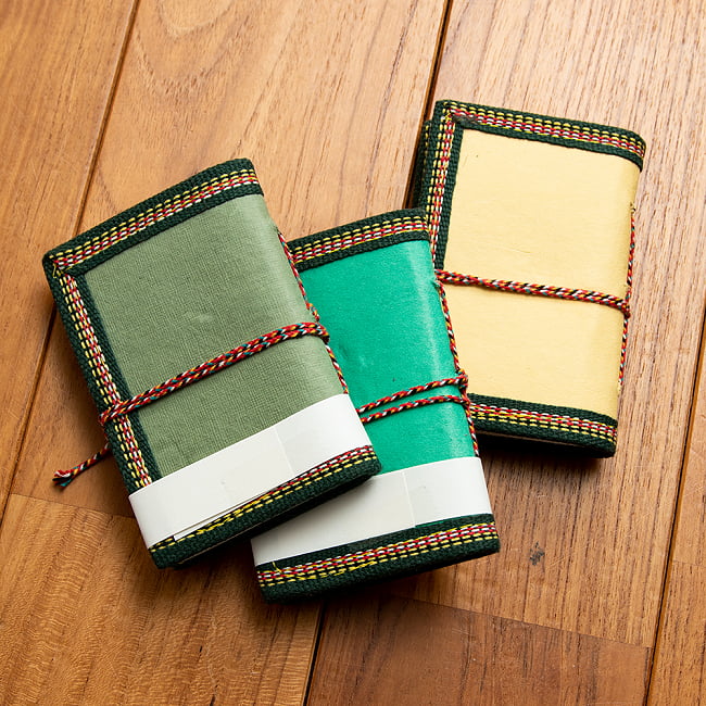 〈12.5cm×8.5cm〉【各色アソート】インドの神様柄紙メモ帳 - ハヌマーン 3 - 台紙は赤や青、緑、黄色などランダムとなります。