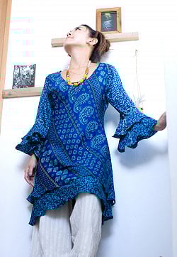 ヒラヒラ揺れる裾が可愛い！ベルスリーブワンピース - サブ2