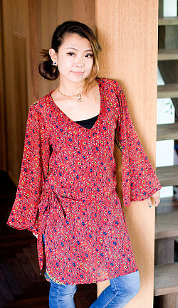 スリット入りで動きやすい！長袖サイドスリットチュニック  - サブ2