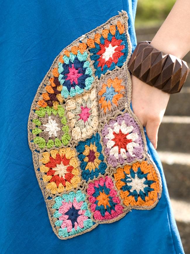 フラワー刺繍ポケットAラインワンピース - スカイブルー 5 - ポケットをアップにしてみました。お花のクロシェがたっぷり♪