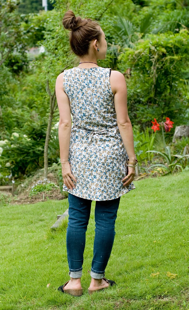 リバーシブル・オールドサリーチュニック 【ブルー系】 5 - 後ろ姿です。