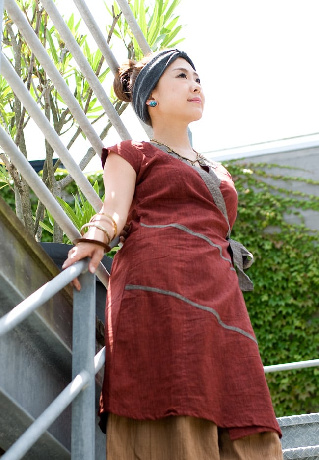 半袖コットンロングカシュクール - 茶 2 - ボトムスにはデニムやワイドパンツを合わせても良いと思います。