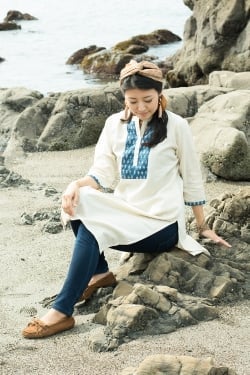 ナチュラルコットンとウッドブロックのクルティ - サブ4