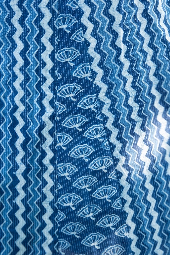 カンタ刺繍 藍染マキシワンピース 6 - 刺し子刺繍で丁寧に作り上げられています。