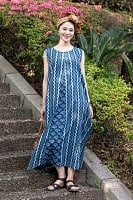 カンタ刺繍 藍染マキシワンピースの商品写真