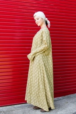 ウッドブロックプリントのワイルドワンピース - サブ3