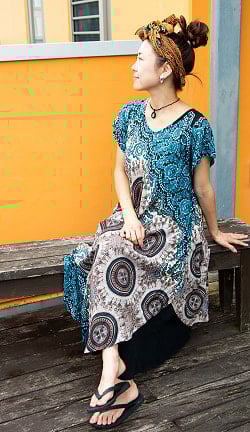 マンダラプリントの半そでラウンドワンピース - サブ2