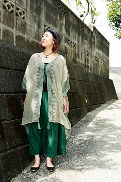 ガーゼ素材が気持ちいい フロントオープンのカフタンチュニック - サブ2