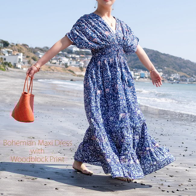 ウッドブロックプリントを贅沢に使った ボヘミアンマキシドレス フレアワンピース ロング丈の写真