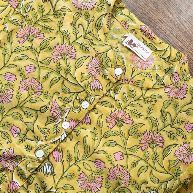 Aラインフレアが美しい ウッドブロックプリントのマキシワンピース 大人ナチュラル クルティ風 6 - ボタンはシェルボタンです。