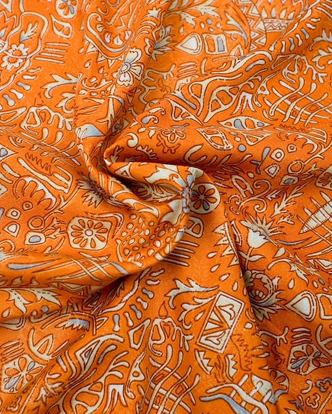 リバーシブル　サリー生地タイパンツ 【黄・オレンジ系】 8 - インドのサリー生地を用いたさらさらなタイパンツです。