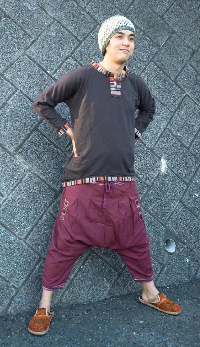 カラフルニットのシンプルコットンパンツ 5 - E:えんじ:身長170?のスタッフが着てみました。男性でも問題なくはけますよ!