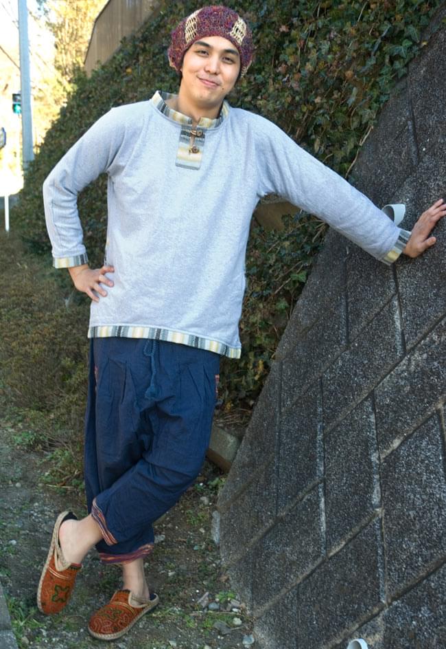 カラフルニットのシンプルコットンパンツ 6 - F:ネイビー:身長170?のスタッフが着てみました。男性でも問題なくはけますよ!