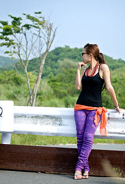 足元くしゅくしゅ！タイダイレギンス - サブ4