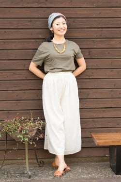 薄手コットンのワイドパンツ - サブ3