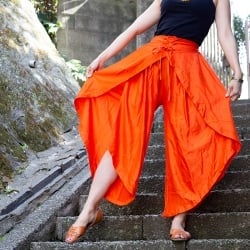 シンプルカラーのフレア巻きパンツ - サブ4