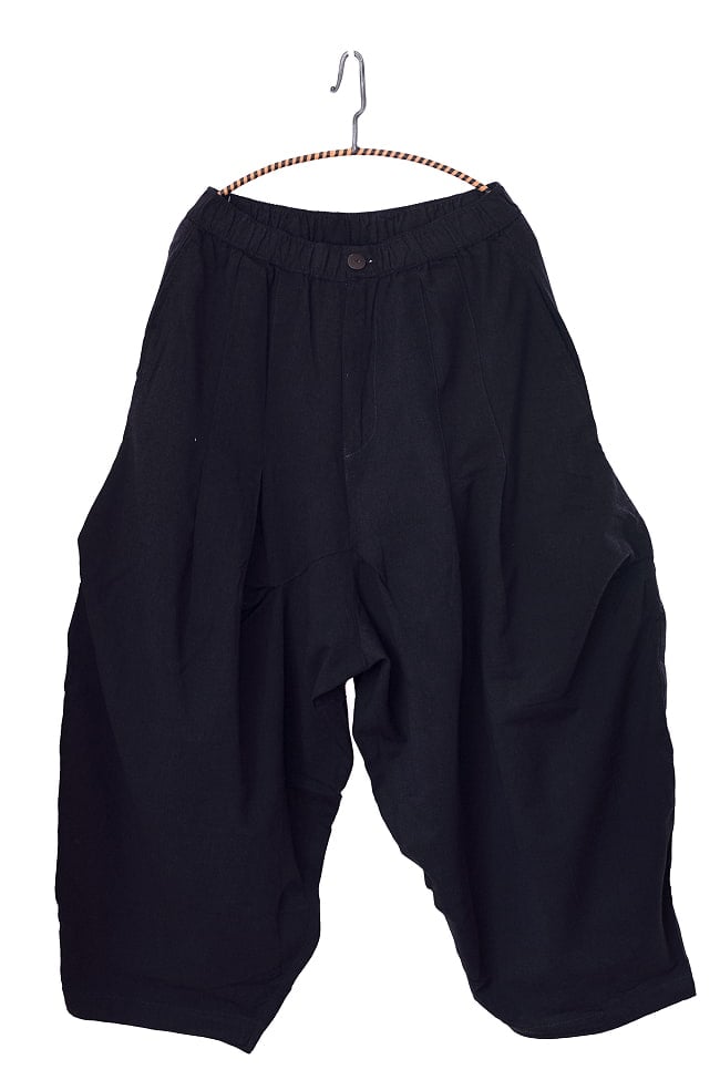 ゆるっとまあるいシルエットが可愛い シンプルコットンのサーカスパンツの選択用写真