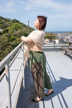 ハーフストライプのコットンワイドパンツ - サブ3