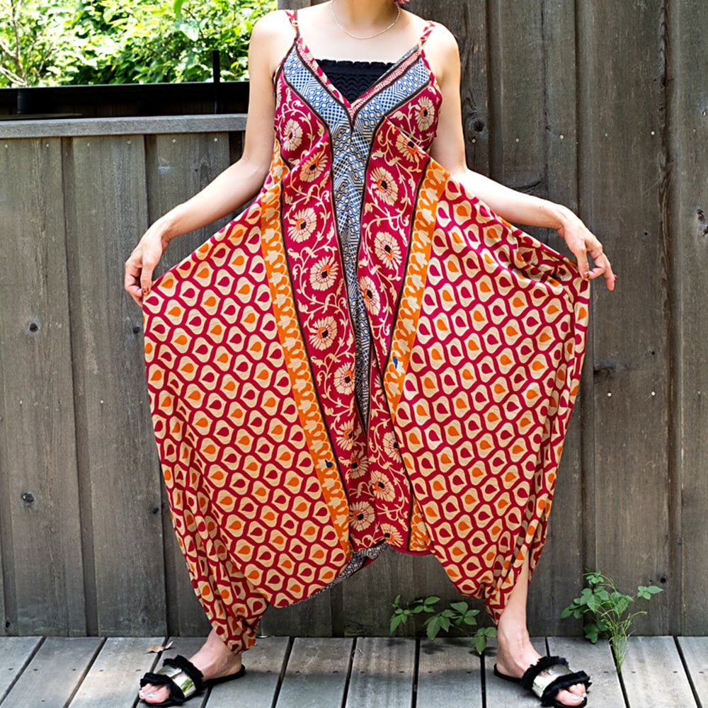 何も着てないかのような軽さ！ アンティークサリーのモモンガサロペット3枚目の説明写真です