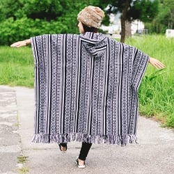 厚手ネパール伝統生地 大判ヒマラヤンポンチョ キャンプなどへオススメ - サブ4
