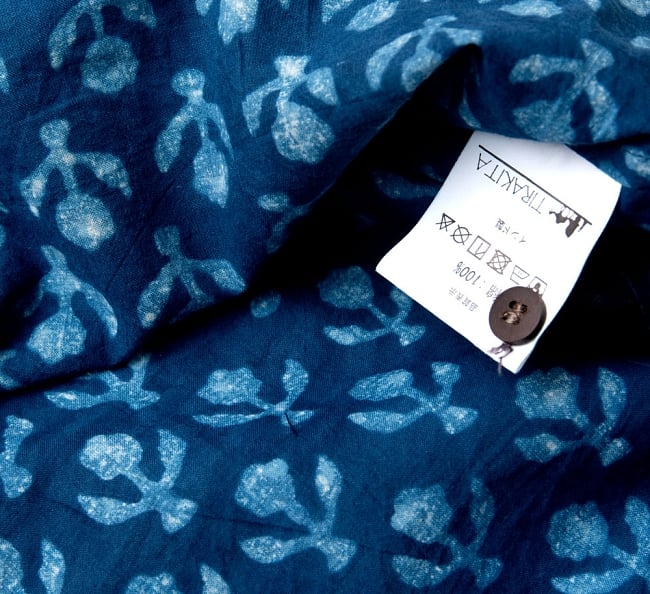 インディゴ染 メンズ 半袖 ハーフスリーブ シャツ  12 - 品質表示にボタンが付いていますので、ボタンが取れたときでも安心です