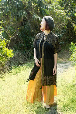 黒×ゴールドで上品に フロントオープン チュニック - サブ2