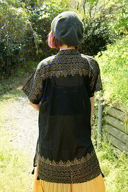 黒×ゴールドで上品に フロントオープン チュニック - サブ5