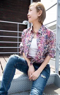 ボタニカル柄の木版染めが美しい　長袖コットンシャツ - サブ4