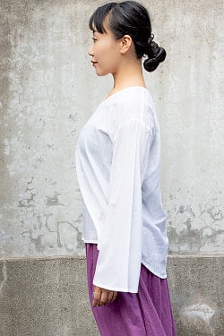 柔らかい素材が優しく肌を包む　シンプルコットンシャツ - サブ2