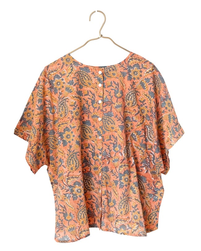 朝の気分で前を決める ブロックプリントの2WAYシャツ 10 - 2：ピンク