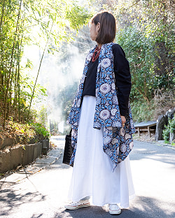 風をまとうインドの手仕事　上下反転で着回し無限大！2WAYウッドブロック・ジレ - サブ2