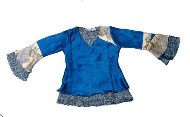 オールドサリー・ベルスリーブシャツ - ベージュ・グレー系 10 - 広げるとこのようなシルエットになっております。