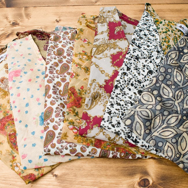 オールドサリー・ベルスリーブシャツ - ベージュ・グレー系 3 - アソートの一部です。
このようなお色味からおひとつ発送させて頂きます。