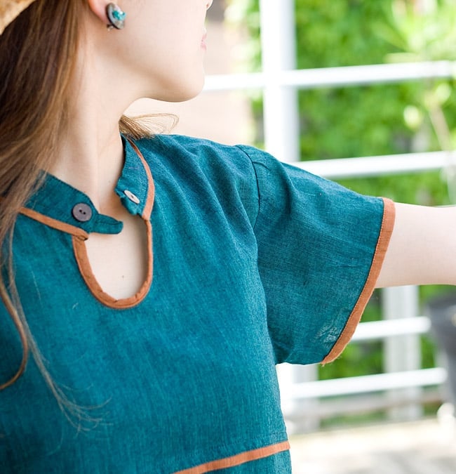 半袖コットンパイピングシャツ - 黄土 7 - 袖は着やすい半袖です。袖にもパイピングが有ります。