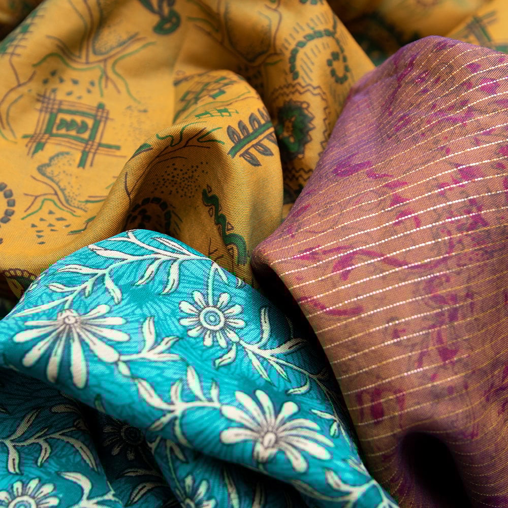 アンティークサリーのベルスリーブラップシャツ7枚目の説明写真です