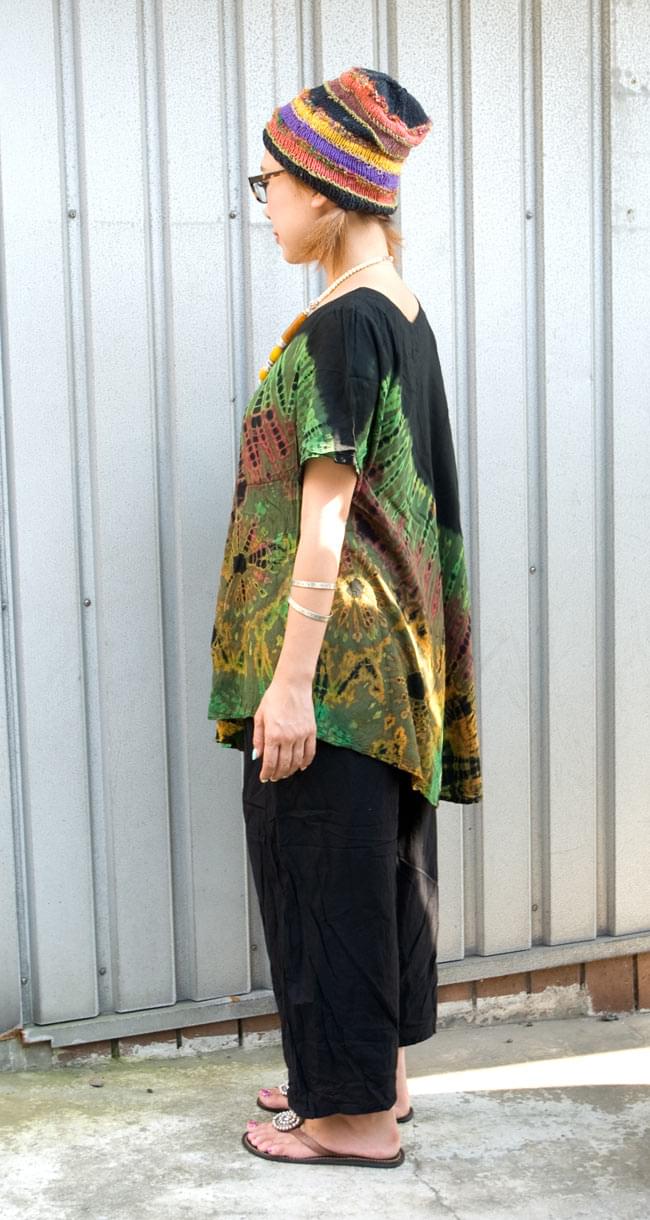 タイダイフレア半袖シャツ - グリーン系 2 - 横から見た感じです。