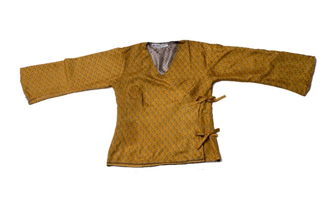 長袖リバーシブル・オールドサリー・カシュクール - パープル系の商品写真 11枚目 広げるとこのようなデザインとなっております。