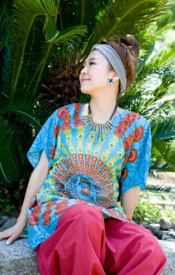 バタフライスリーブのカラフルプリントシャツ - サブ5