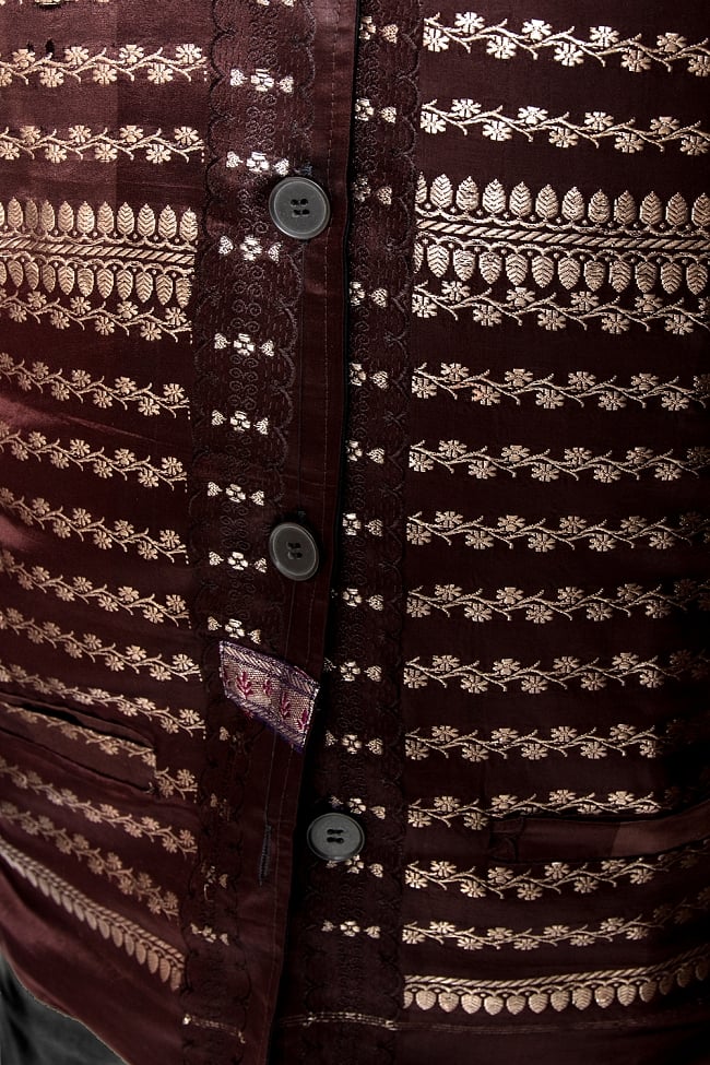 【1点もの】サリー刺繍 長袖クルタシャツ 6 - お腹周りの様子です。