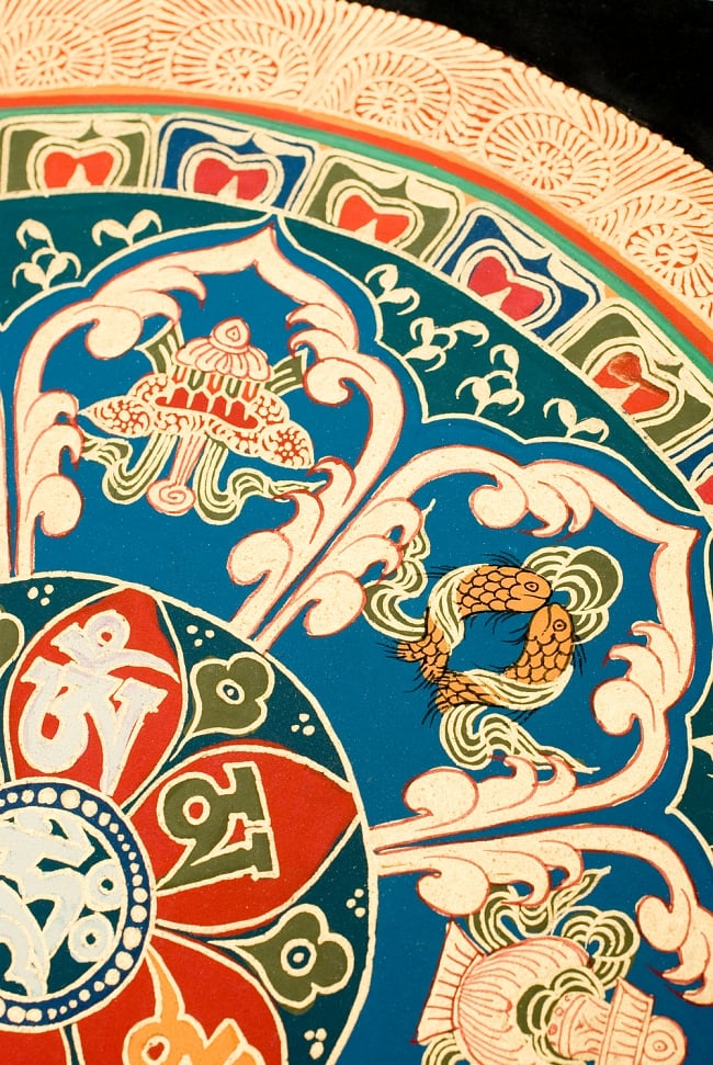 タンカ-　七吉祥とオンマニペメフムのマンダラ(青)　縦横35x35 4 - 別アングルです