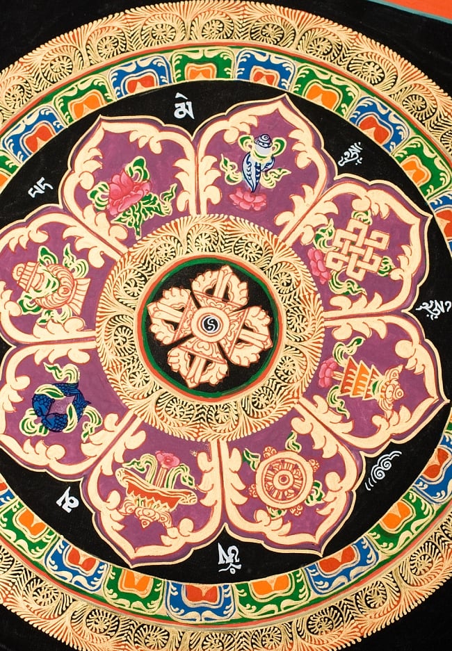 タンカ -七吉祥とヴィシュヴァ・ヴァジュラのマンダラ(紫)　縦横36x36 2 - 別アングルです