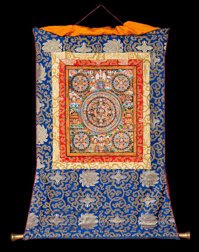 〔一点物〕装丁付肉筆仏画（タンカ）  - 仏陀曼荼羅 2 - 全体を見てみました。布装丁されています。