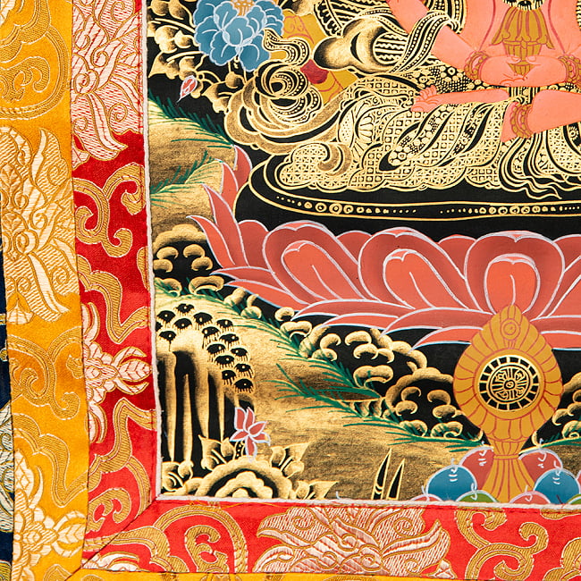 〔一点物〕装丁付肉筆仏画（タンカ）  - 無量寿菩薩 8 - 細部を見てみました。